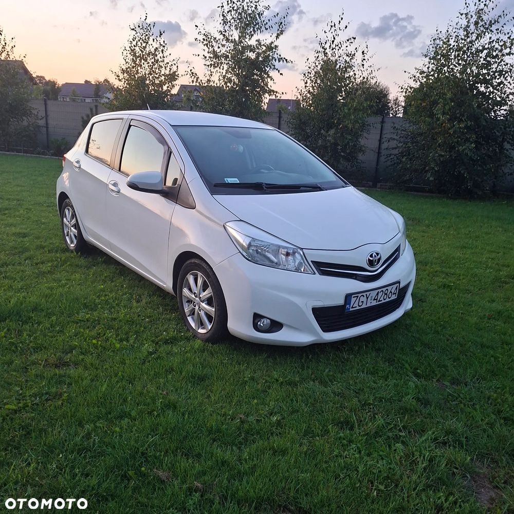 Toyota Yaris 1.4 D-4D Premium - 5