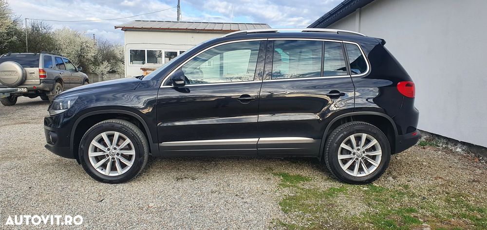 Volkswagen Tiguan 2.0 TDI DPF 4Motion BlueMotion Technology DSG Exclusive - 4