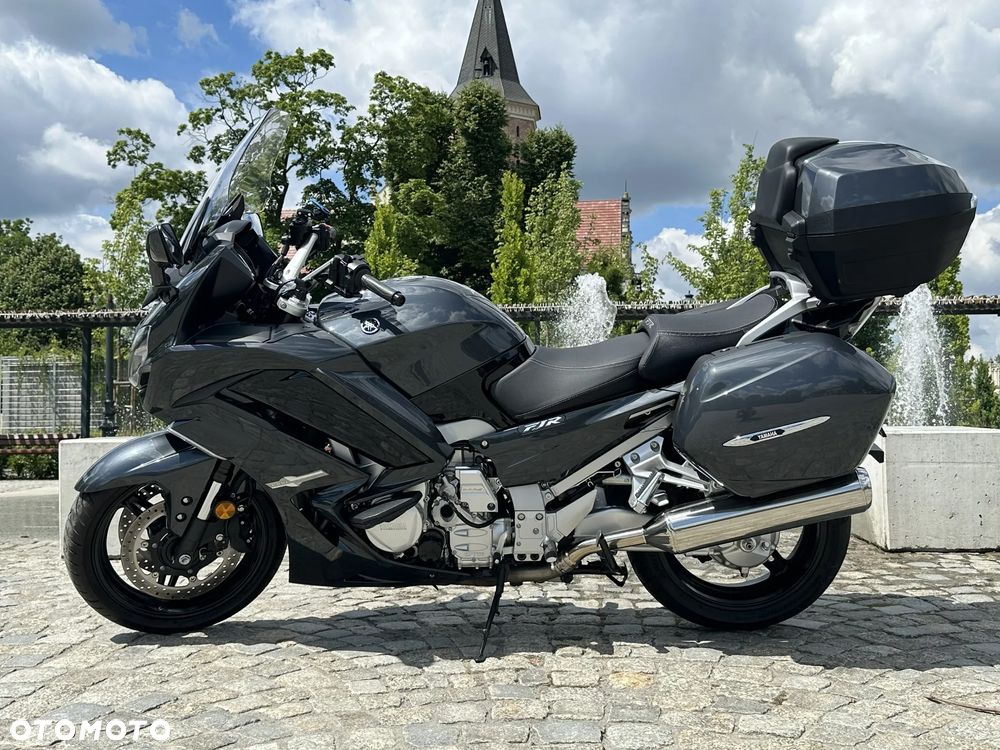 Yamaha FJR - 15