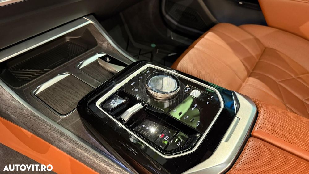 BMW Seria 7 740d xDrive - 21