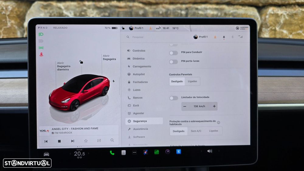 Tesla Model 3 - 32