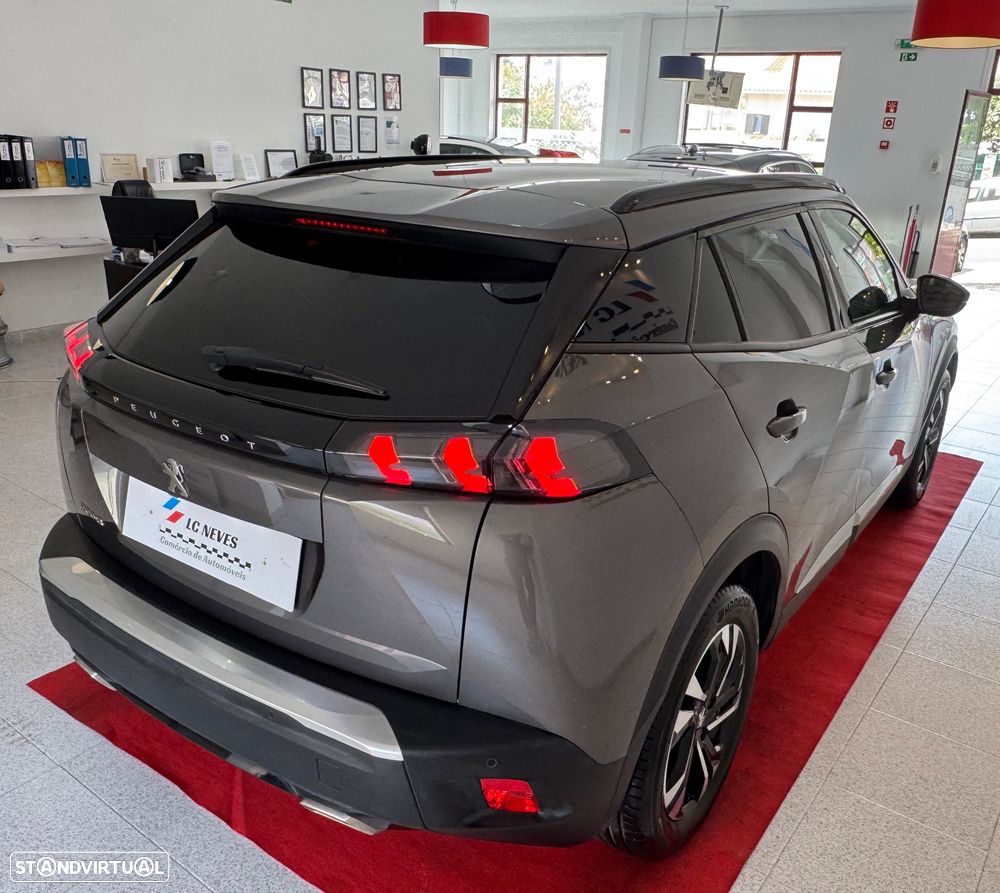 Peugeot 2008 1.2 PureTech Allure EAT8 - 9