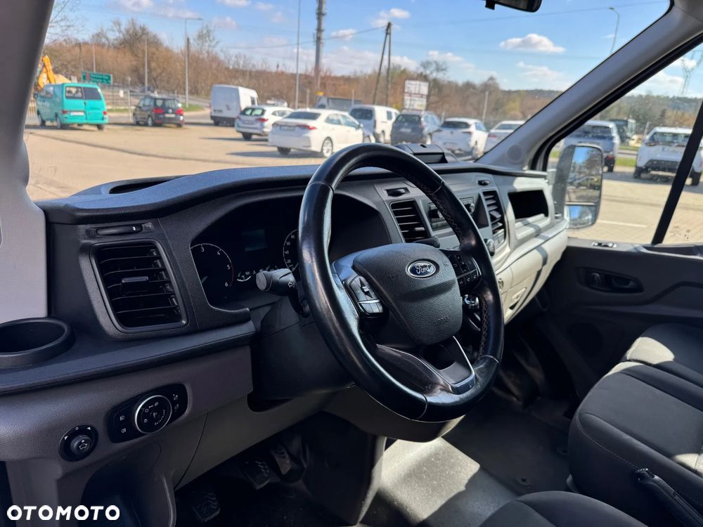 Ford Transit - 11