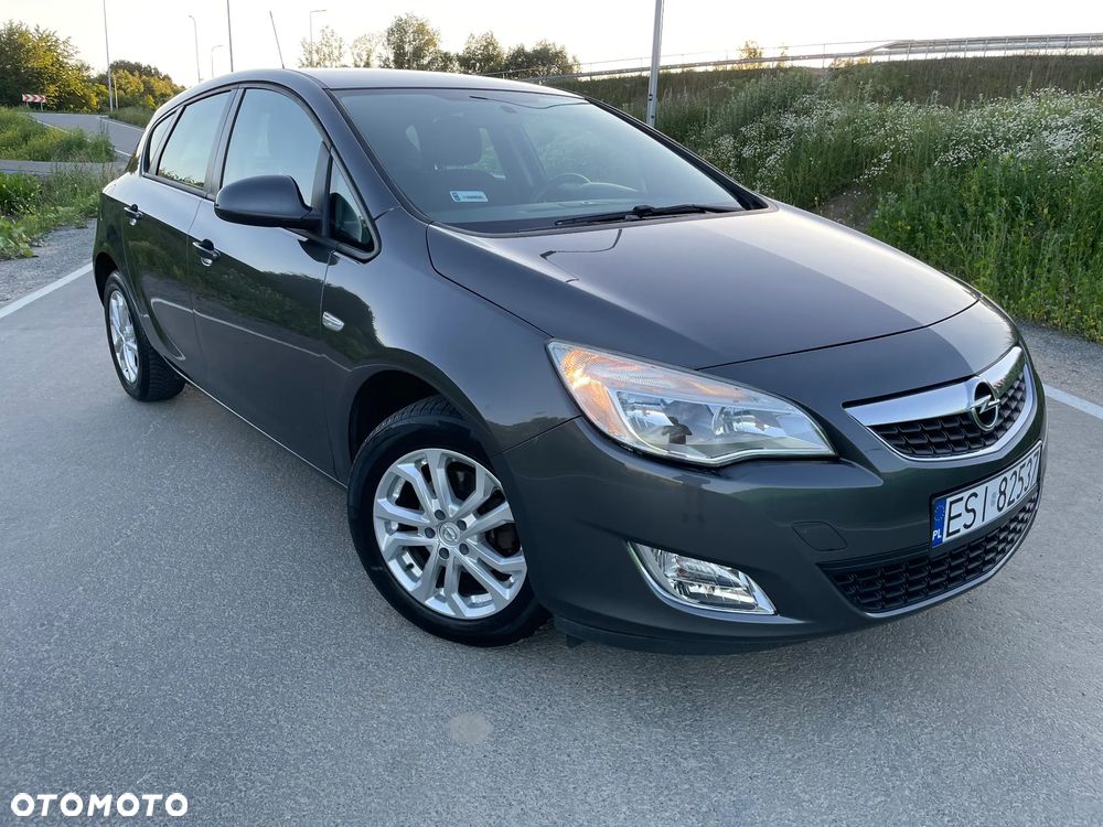 Opel Astra 1.4 Cosmo - 2