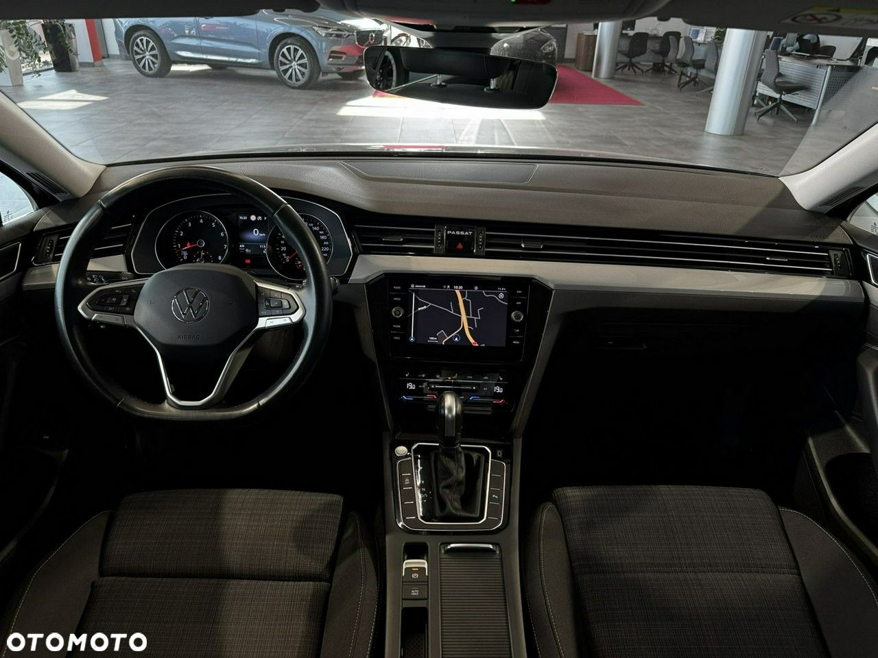 Volkswagen Passat - 10