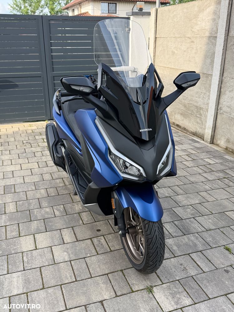 Honda Forza 350 - 1