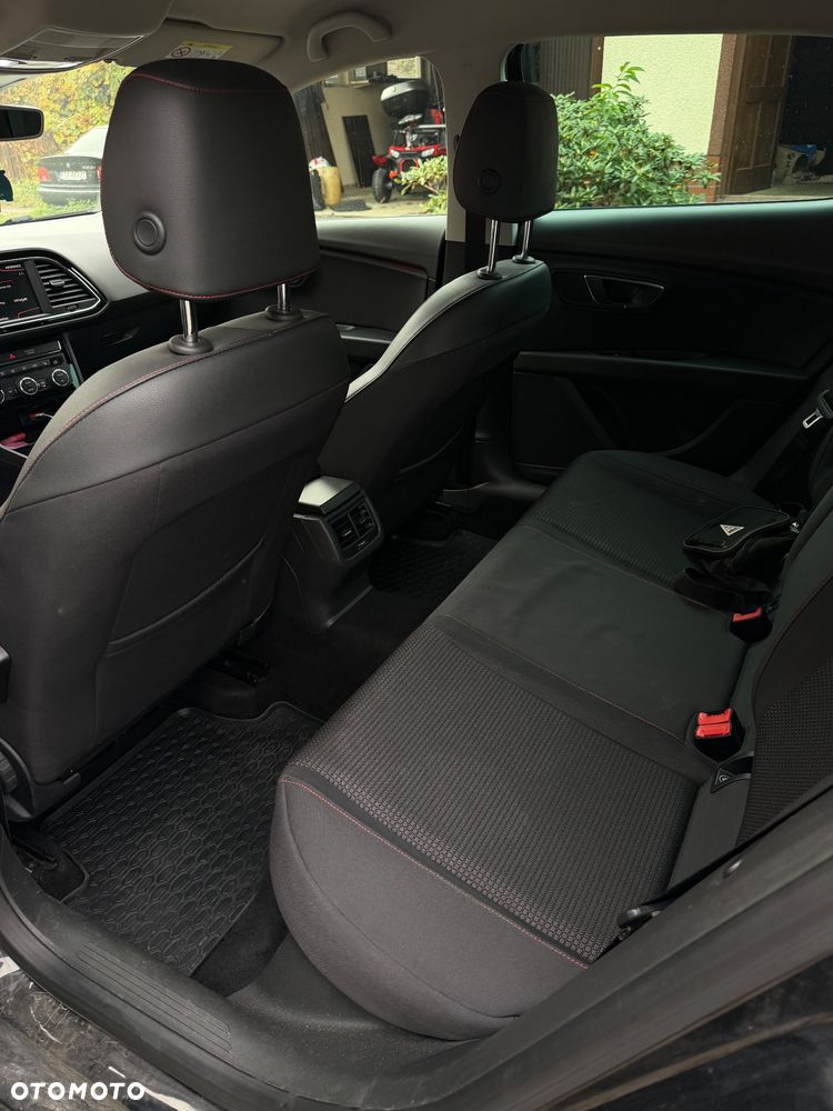 Seat Leon 2.0 TDI FR Black S&S - 6