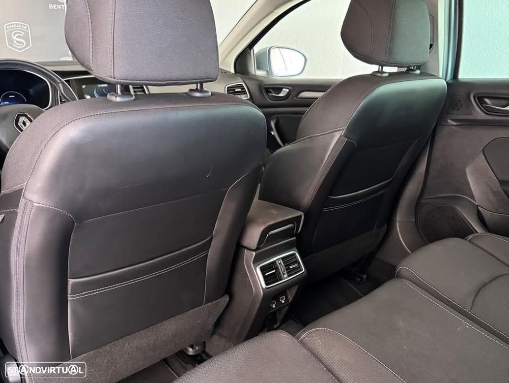 Renault Mégane Sport Tourer - 15