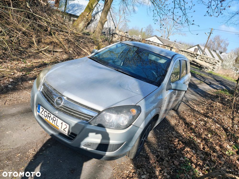 Opel Astra 1.9 CDTI 111 - 2