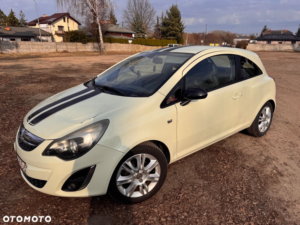 Opel Corsa 1.4 16V Cosmo - 10