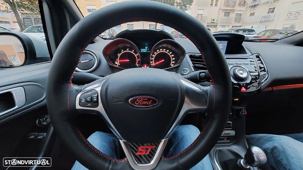 Ford Fiesta 1.6 EcoBoost ST200 - 7