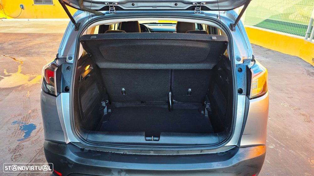 Opel Crossland 1.5 D Business - 19