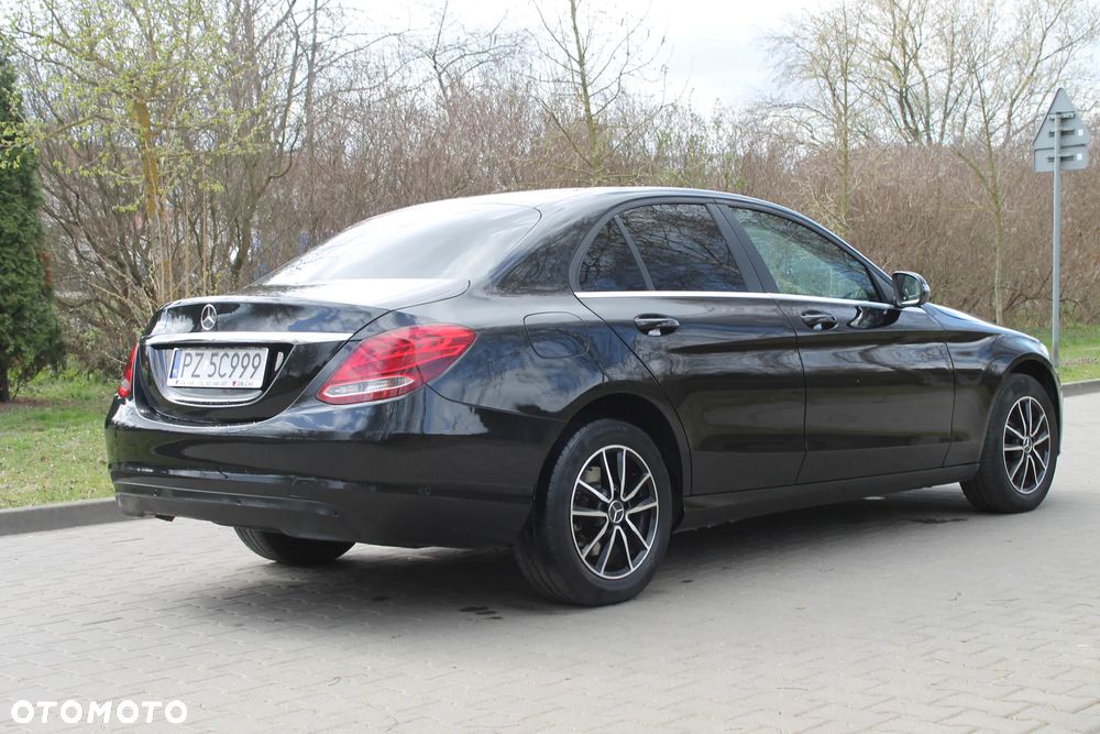 Mercedes-Benz Klasa C 180 (BlueTEC) d 7G-TRONIC AMG Line - 4
