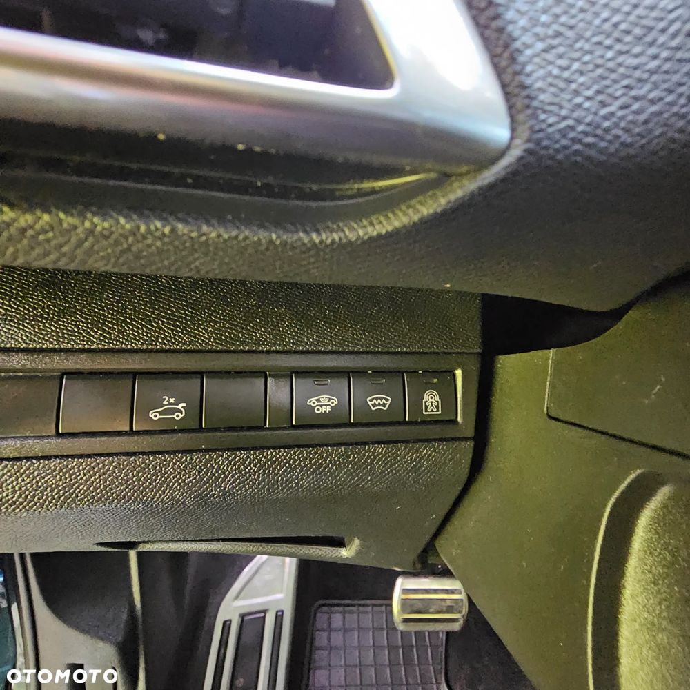 Peugeot 5008 2.0 BlueHDI GT S&S EAT8 - 18