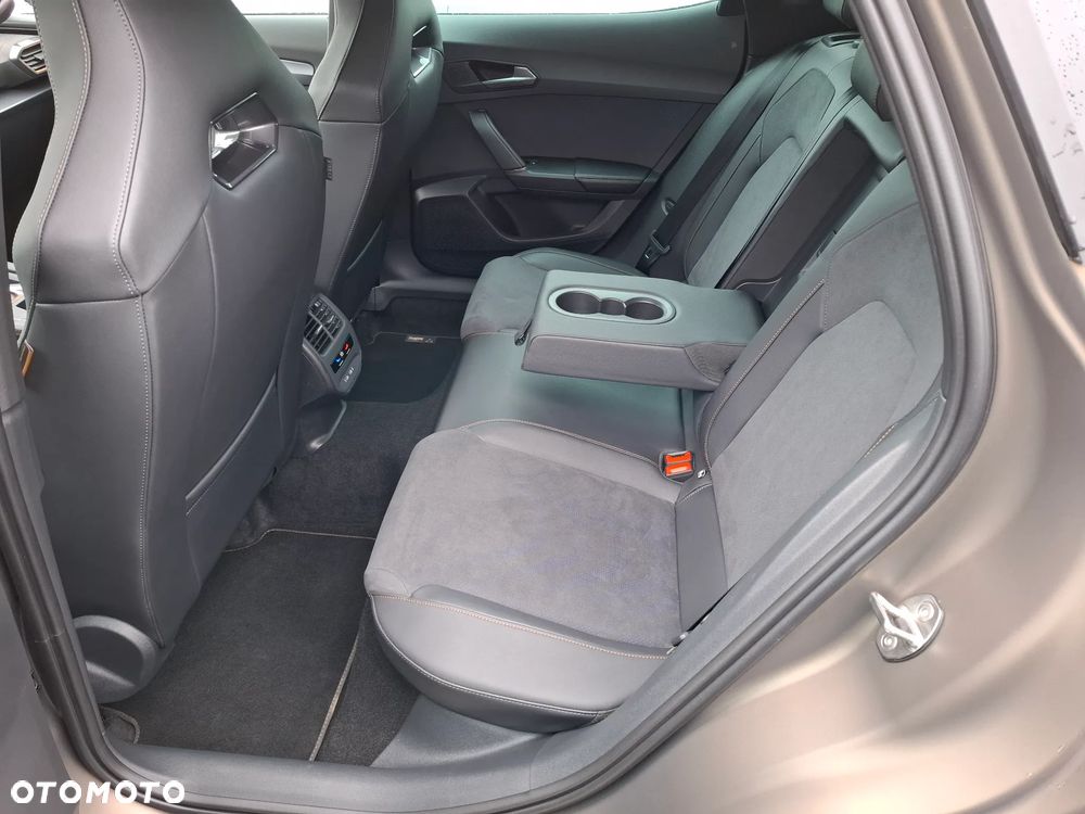 Cupra Formentor 1.5 eTSI mHEV DSG - 11