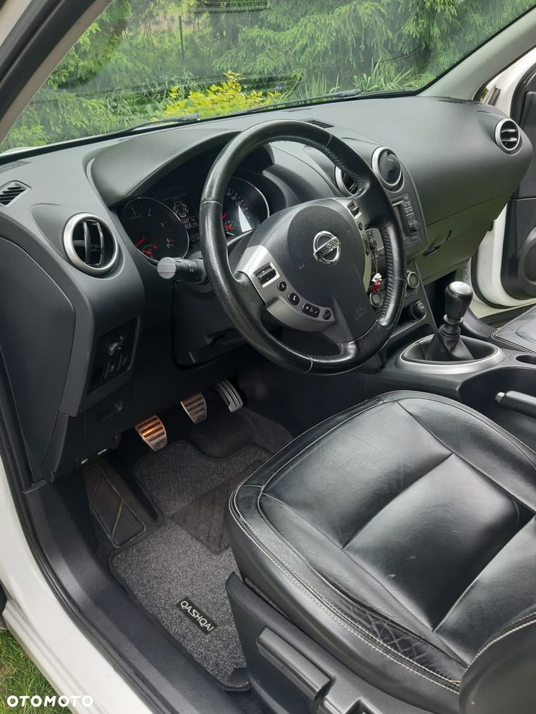 Nissan Qashqai 1.6 dCi DPF Start/Stop tekna - 4