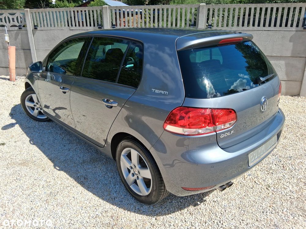 Volkswagen Golf - 36