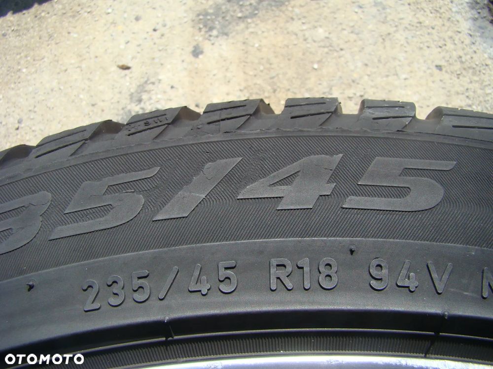 a93 5x112 VW Passat B9 B8 Beetle T-Roc 8jx18 opony zima 235/45 - 9