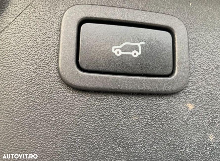 Land Rover Discovery Sport 2.0 l TD4 HSE Luxury Aut. - 25