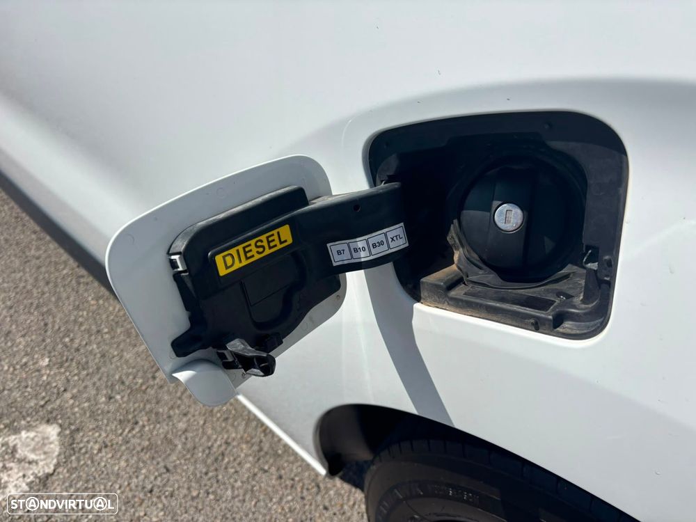 Opel Vivaro 1.5 CDTi L3H1 Essentia Inc - 23
