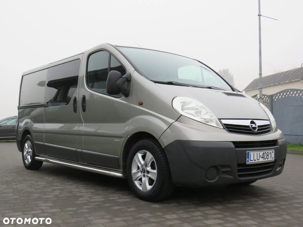 Opel Vivaro Long 2.5CDTI 145Ps *Brygadówka 6 osób*Automat* - 10