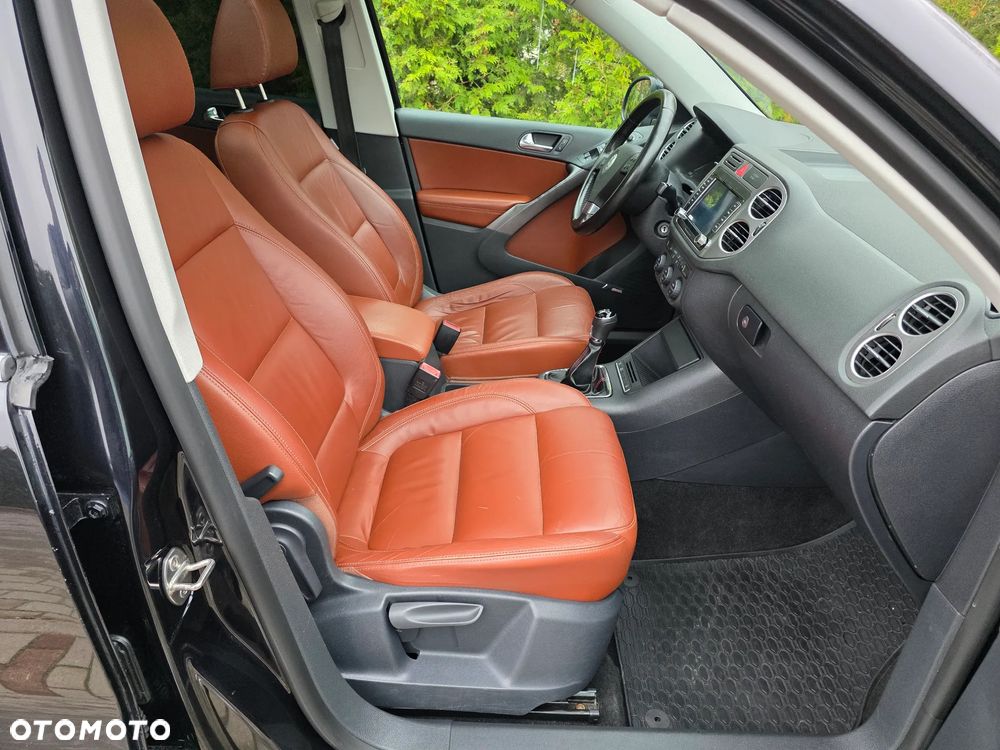 Volkswagen Tiguan 2.0 TDI DPF 4Motion Track & Field - 20