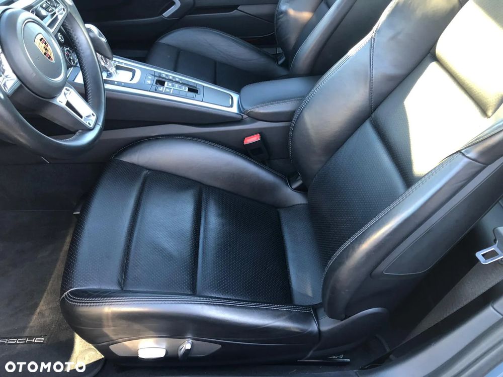 Porsche 911 Carrera S PDK - 13