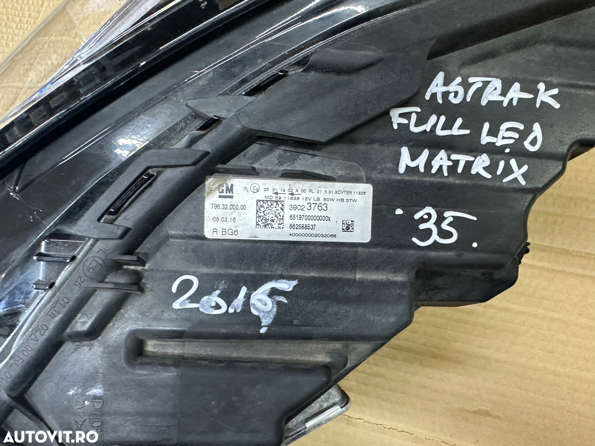 Far dreapta full led matrix OPEL ASTRA K an 2016-2020 fara defect cod original 39023763 - 5