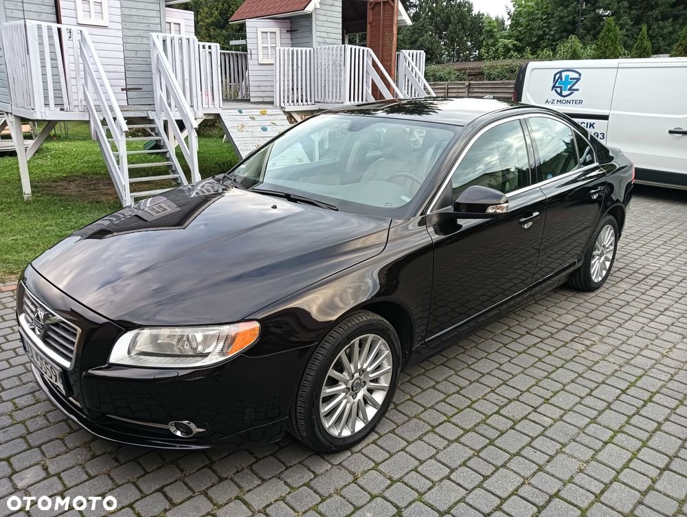 Volvo S80
