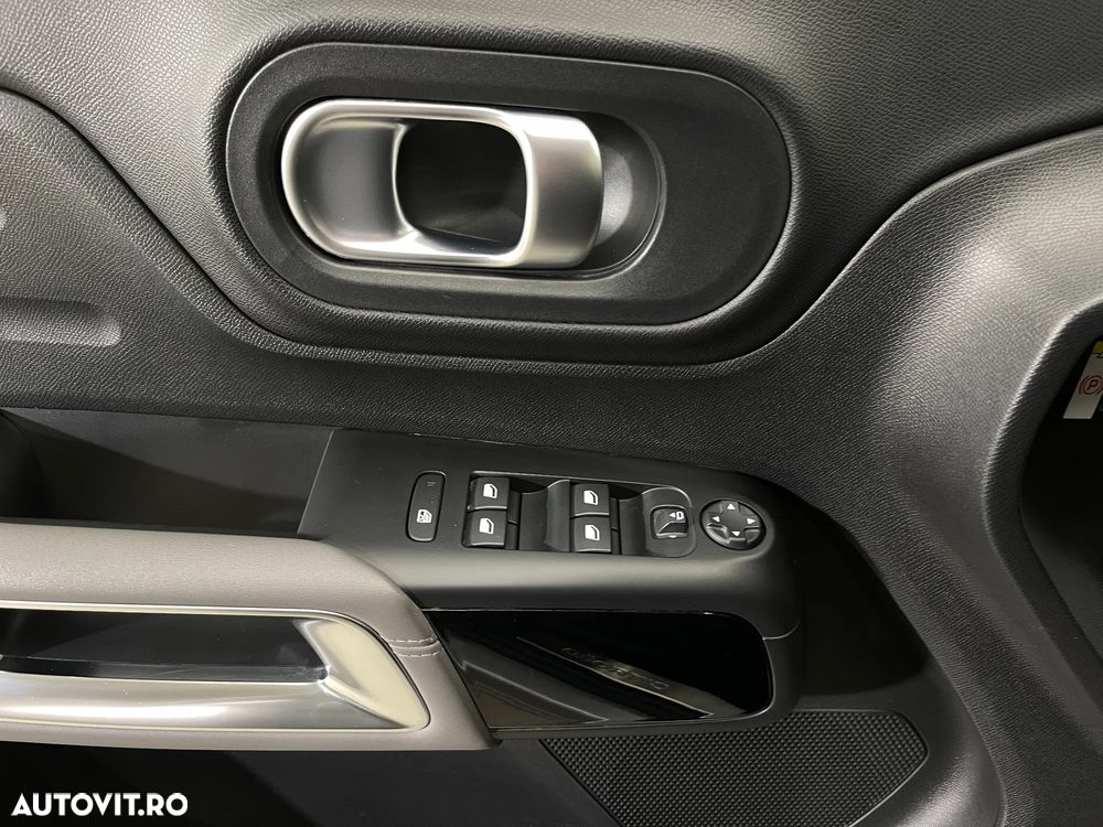 Citroën C5 Aircross 1.6 FWD 225 EAT8 Shine - 23