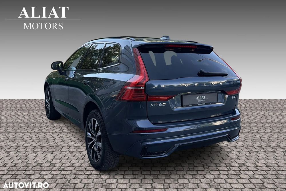 VOLVO XC60 2023 — imagine 8