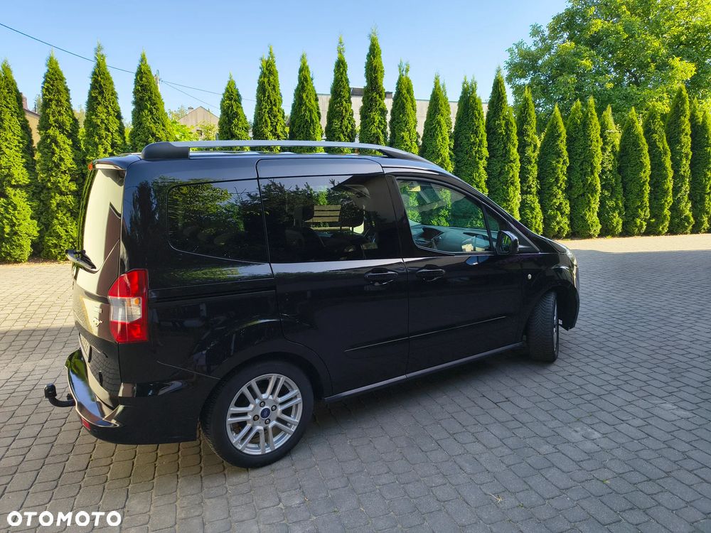 Ford Tourneo Courier 1.0 EcoBoost Titanium - 14
