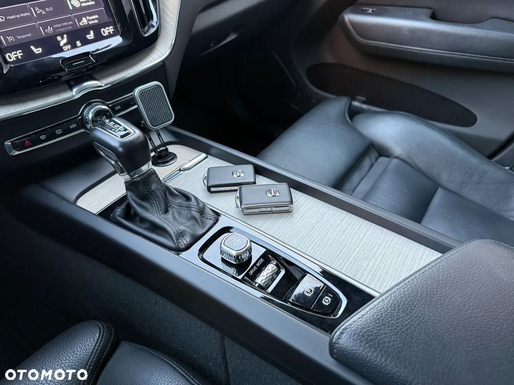 Volvo XC 60 T5 AWD Geartronic Inscription - 7