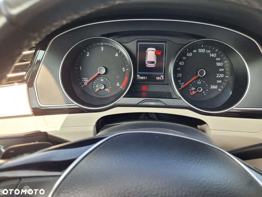 Volkswagen Passat 2.0 TDI BMT 4Mot Highline DSG - 13