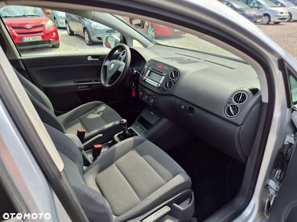 Volkswagen Golf Plus - 22