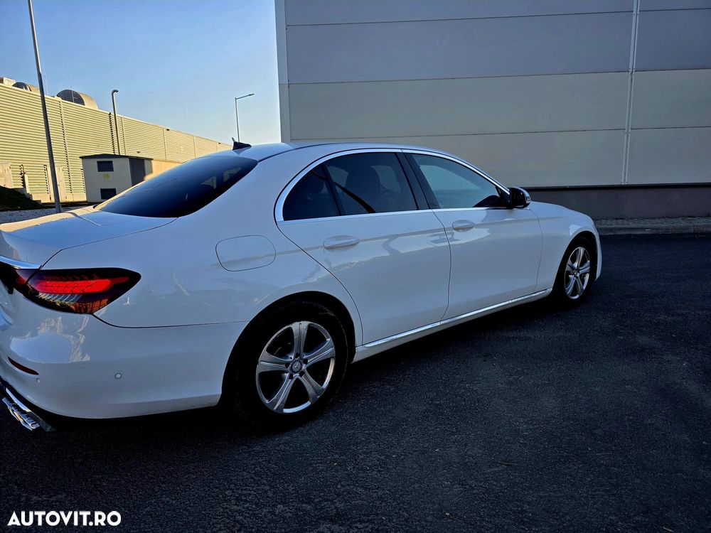 Mercedes-Benz E 220 d 4Matic 9G-TRONIC - 5