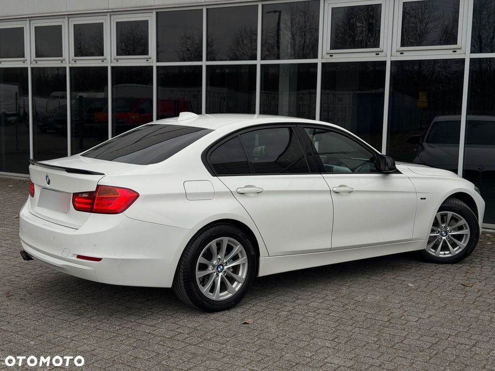 BMW Seria 3 - 37