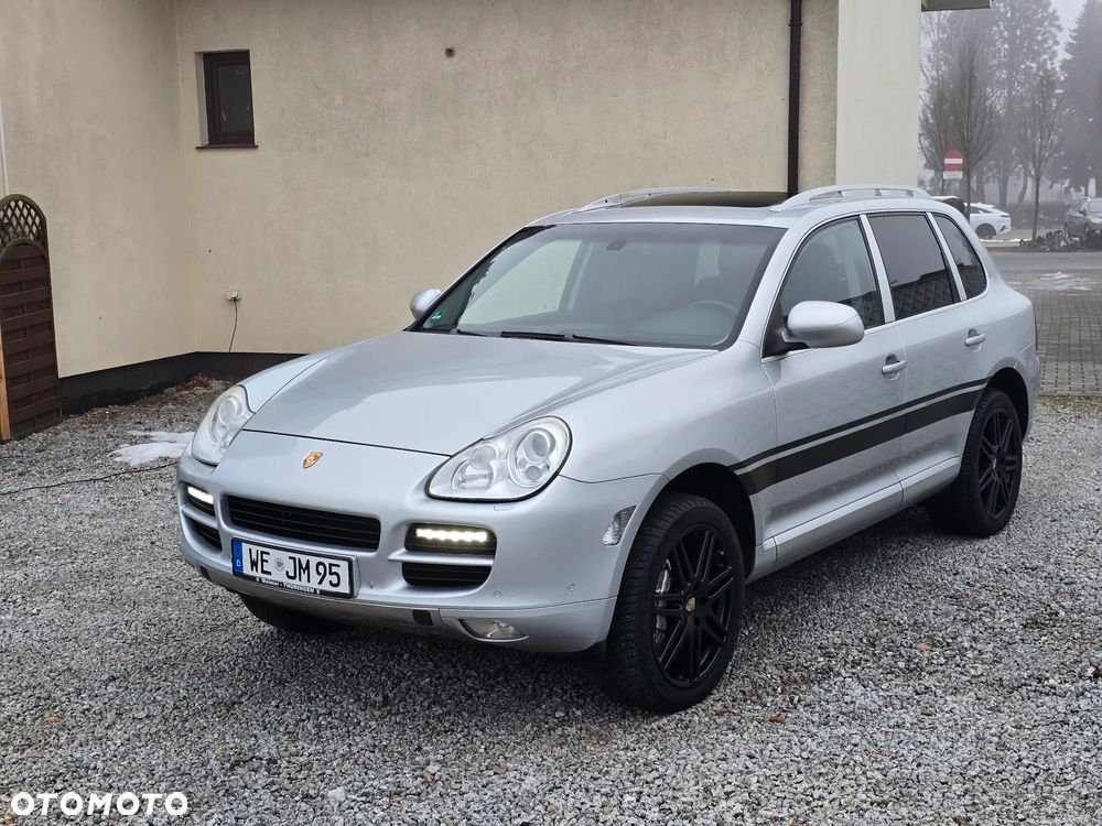 Porsche Cayenne - 2