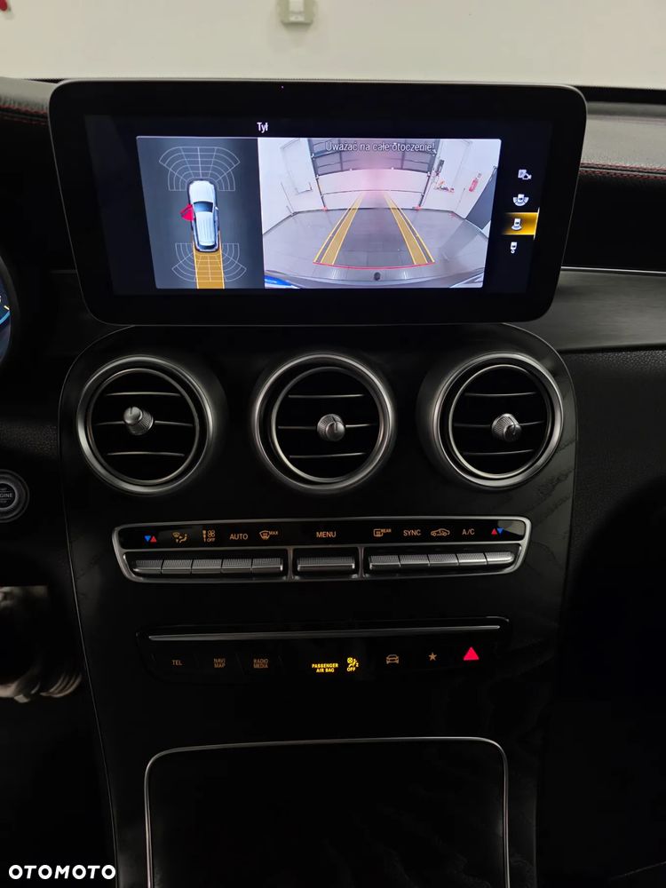 Mercedes-Benz GLC 220 d 4Matic 9G-TRONIC AMG Line Plus - 9