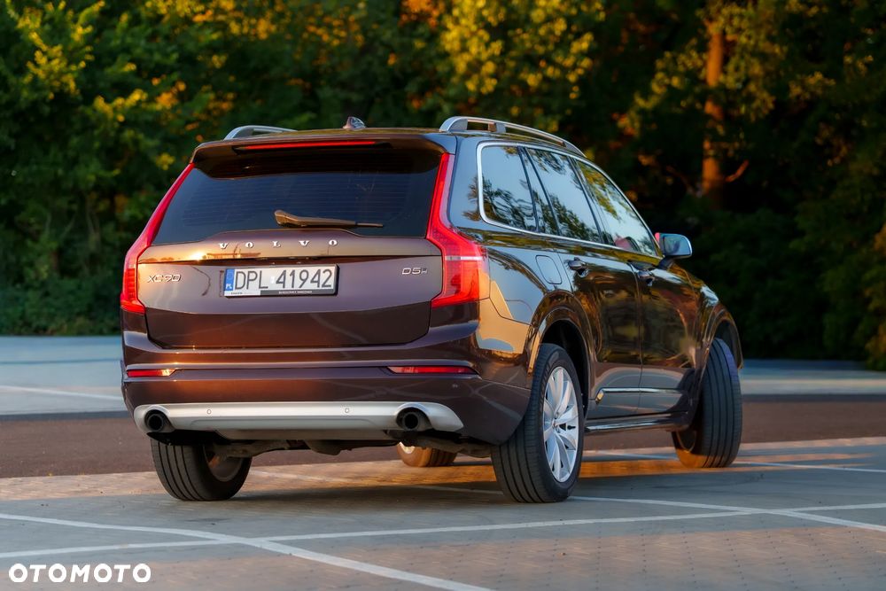 Volvo XC 90 D5 AWD Momentum - 9