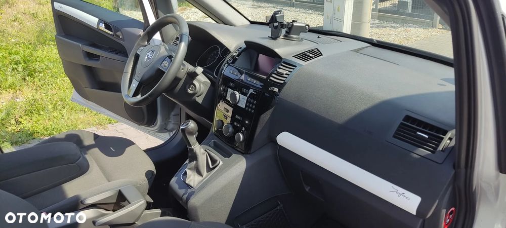 Opel Zafira 1.8 Edition 111 Jahre - 11