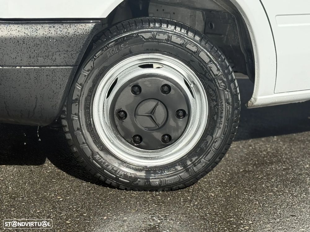 Mercedes-Benz SPRINTER 413 CDI C/ CONTENTOR COM LONAS TIR - 19