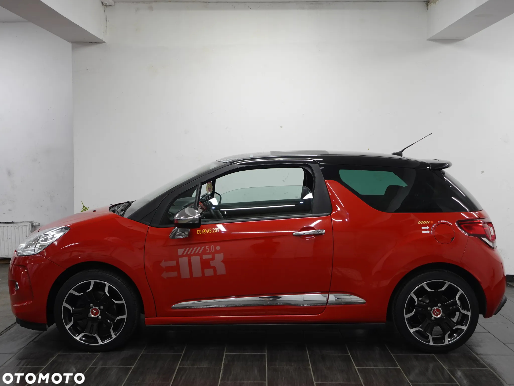 Citroën DS3 THP 155 Red Edition - 4