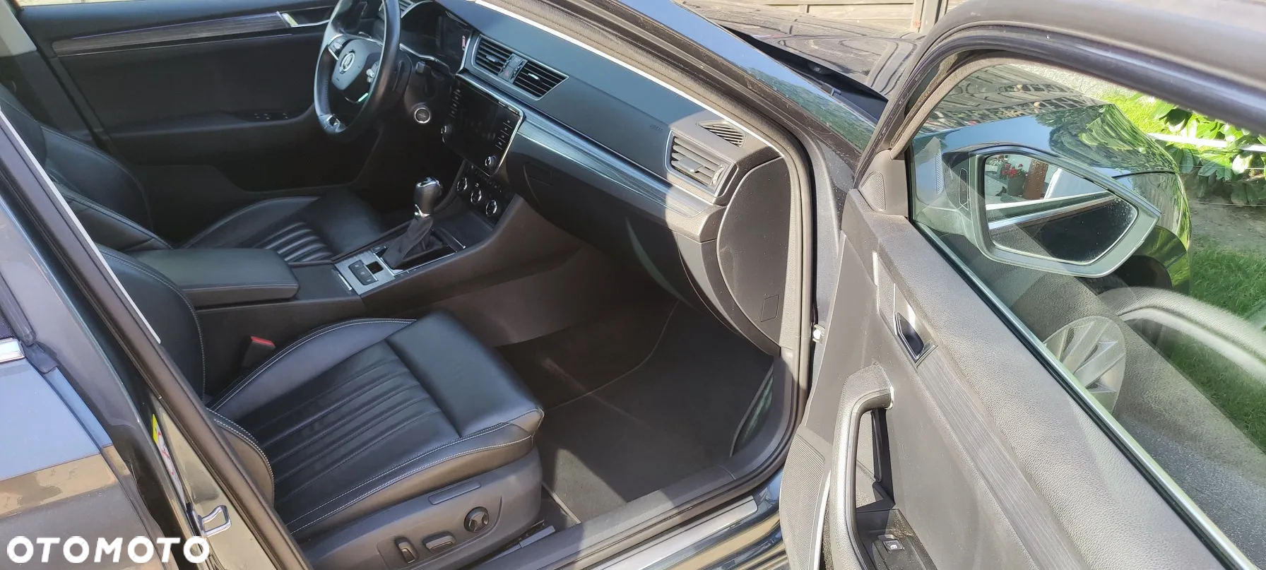 Skoda Superb 2.0 TDI SCR Style DSG - 20