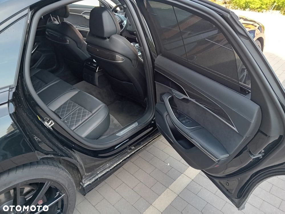 Audi S8 - 15