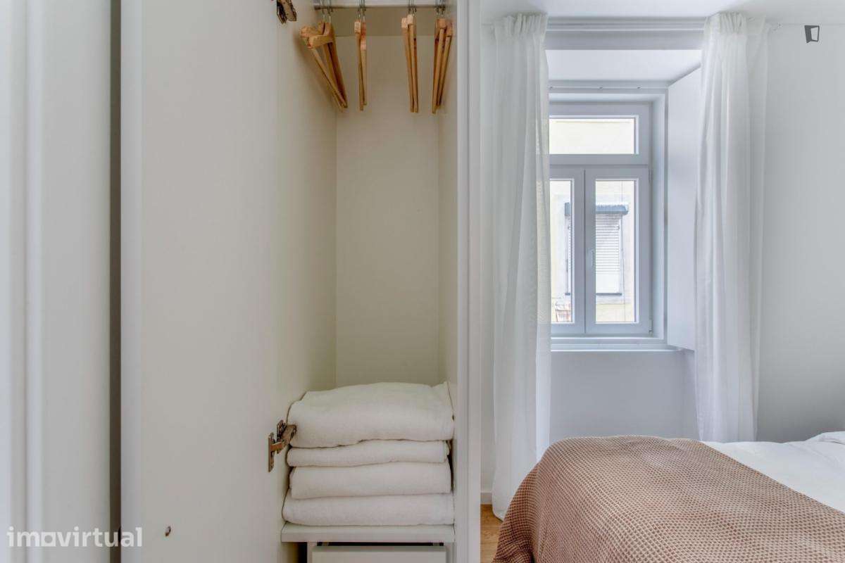 Apartamento com 1 quartos - localizado em São Bento Lisbon - Grande imagem: 4/18