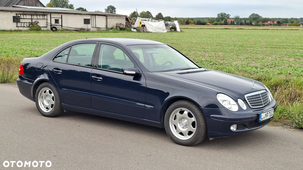 Mercedes-Benz Klasa E 200 Kompressor Automatik Classic - 33