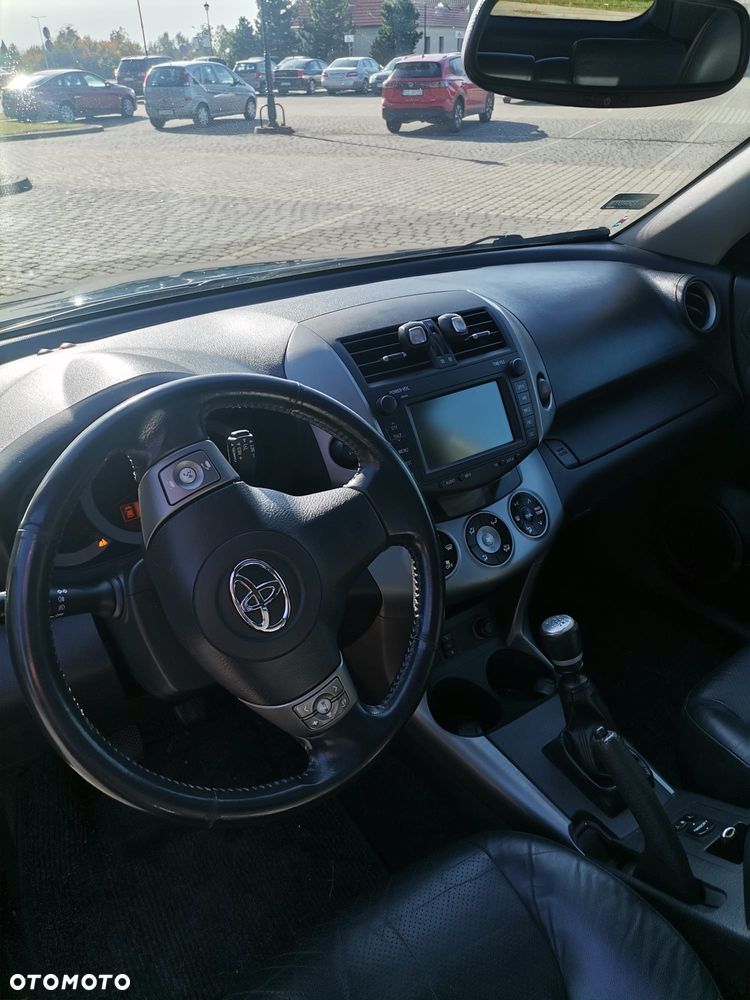 Toyota RAV4 2.2 D-4D X - 16