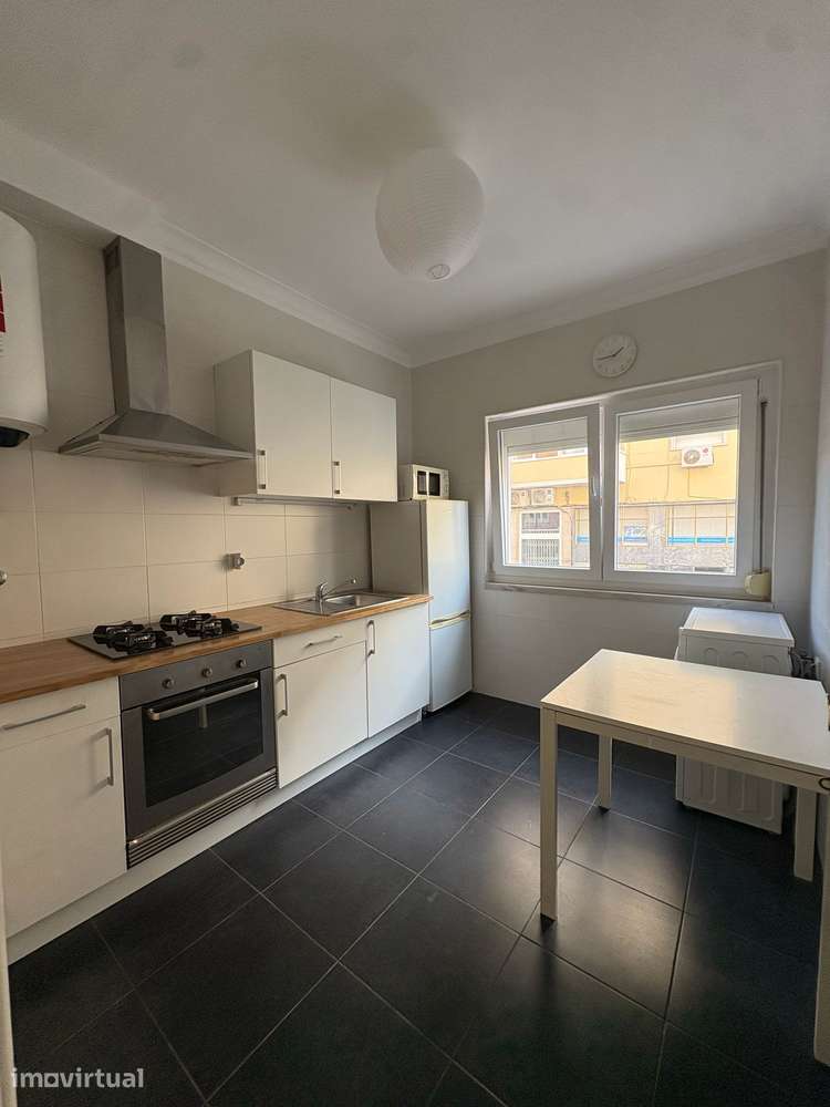 Apartamento T1 Areeiro - Grande imagem: 2/15