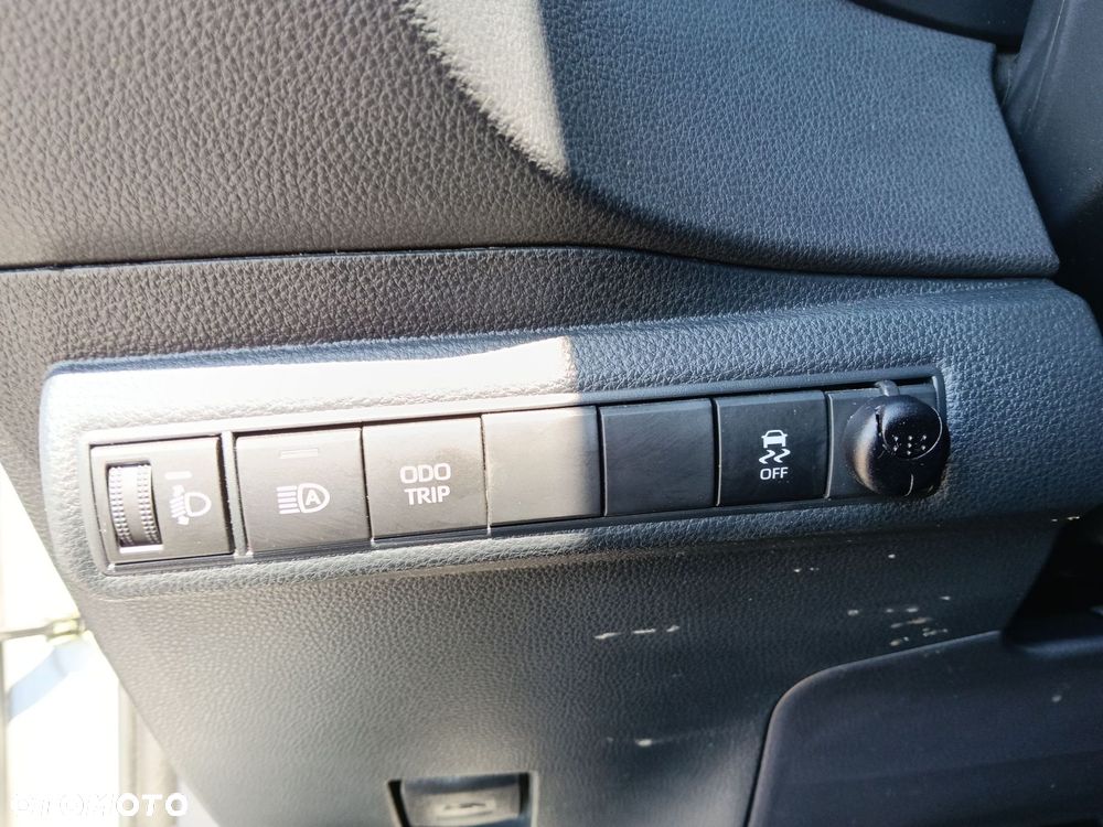 Toyota Corolla 1.8 Hybrid Comfort - 18